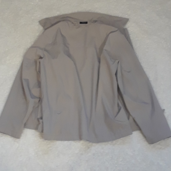 Claiborne Foamtech Jacket - Picture 9 of 16